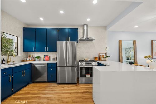 apt-10-2500 Abbot Kinney Blvd, Venice, CA, 90291-4793 | Card Image