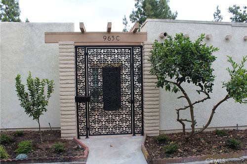 b-963 Calle Aragon, Laguna Woods, CA, 92637-3567 | Card Image