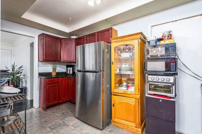 Kitchen, Stainless Steel Appliances | Image 9
