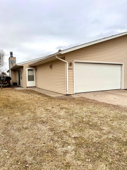3000 Covent Garden St S, Moorhead, MN, 56560-5319 | Card Image