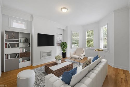 407 Warren Cres, Norfolk, VA, 23507-2243 | Card Image