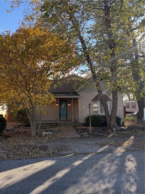 511 College St, Lerna, IL, 62440-1151 | Card Image