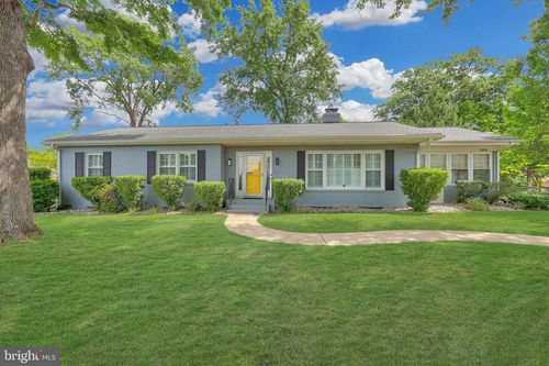 8909 Weir St, MANASSAS, VA, 20110-4944 | Card Image