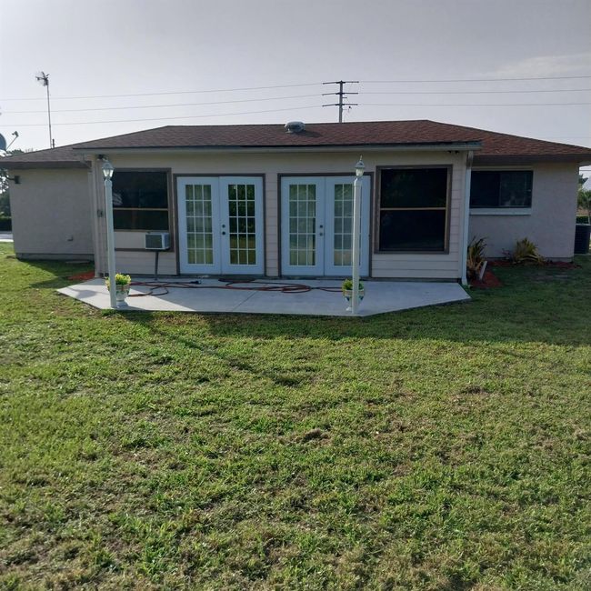 2482 Se Floresta Dr, House other with 2 bedrooms, 1 bathrooms and null parking in Port St. Lucie FL | Image 23