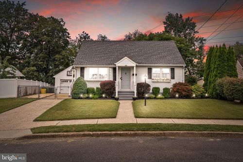 66 Kenwood Ter, Hamilton, NJ, 08610-2515 | Card Image