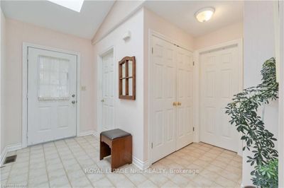 3500 Frederick Ave, House other with 2 bedrooms, 3 bathrooms and 6 parking in Vineland ON | Image 3