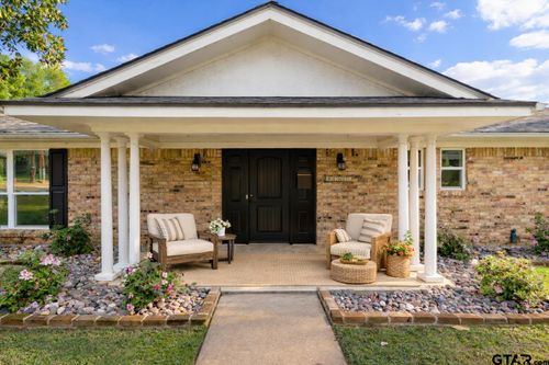 1025 Clyde Dr, Tyler, TX, 75701-8023 | Card Image