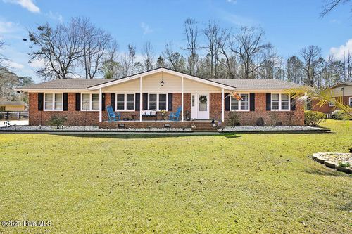 361 Country Club Rd, Whiteville, NC, 28472-9124 | Card Image