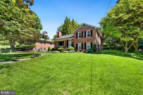 6307 Blackwood Rd, BETHESDA, MD, 20817-5904 | Card Image