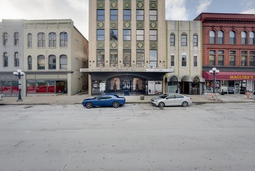 unit-301-212 N Center St, Bloomington, IL, 61701-3954 | Card Image