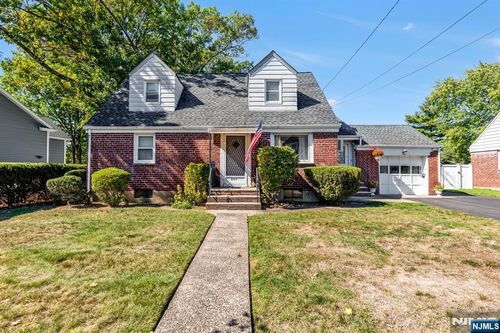 552 Ryeside Ave, New Milford, NJ, 07646-1349 | Card Image