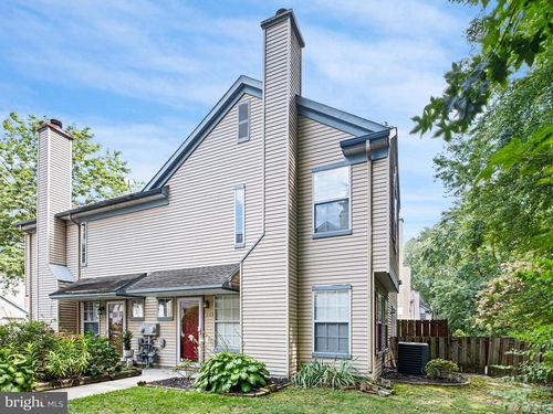 318 Stonebridge Blvd, NEW CASTLE, DE, 19720-6712 | Card Image