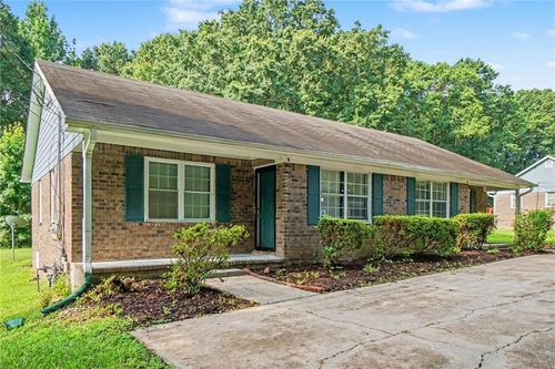 230 Powder Springs St, Hiram, GA, 30141-3215 | Card Image