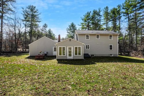 13 Karen Road, Windham, NH, 03087 | Card Image