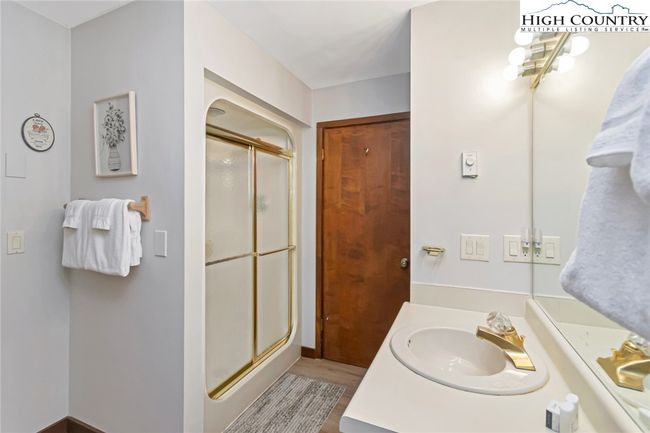 200-F - 170 Crestview Ln, Condo with 1 bedrooms, 1 bathrooms and null parking in Sugar Mountain NC | Image 13