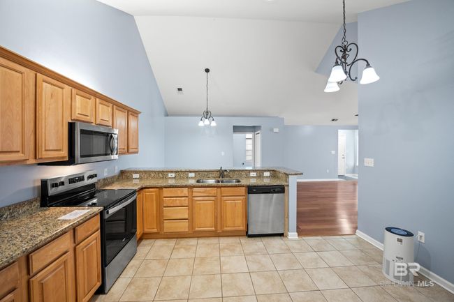 Kitchen | Image 24