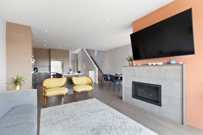 244 Shuttleworth Dr, House attached with 3 bedrooms, 3 bathrooms and 1 parking in Gloucester ON | Image 19