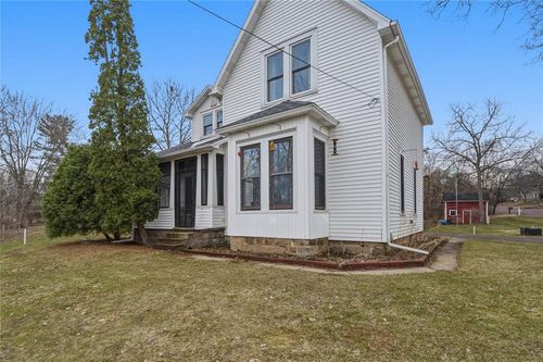 506 Pitt St, Eau Claire, WI, 54703-6049 | Card Image