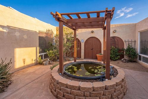 14 San Fernando Ave, Los Lunas, NM, 87031-6910 | Card Image