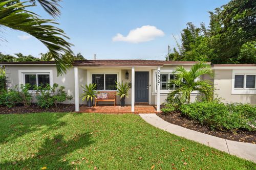 2627 Ne 10th Ave, Wilton Manors, FL, 33334-3707 | Card Image