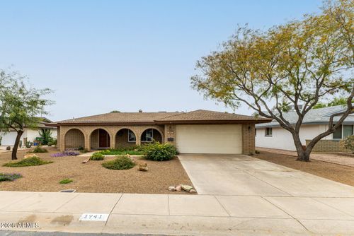 1941 E Pebble Beach Dr, Tempe, AZ, 85282-5920 | Card Image