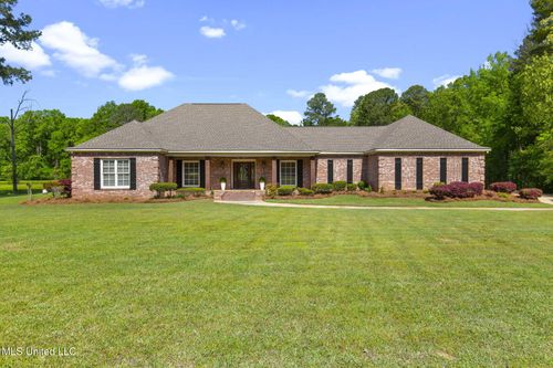 211 Lake Terrace Pl, Brandon, MS, 39047-9506 | Card Image