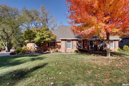 3111 Cabot Rd, Quincy, IL, 62301-6282 | Card Image