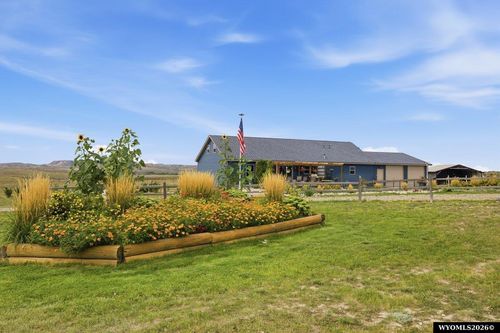81 Stinson Rd, Douglas, WY, 82633-8957 | Card Image