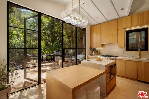 8631 Lookout Mountain Ave, Los Angeles, CA, 90046-1815 | Card Image