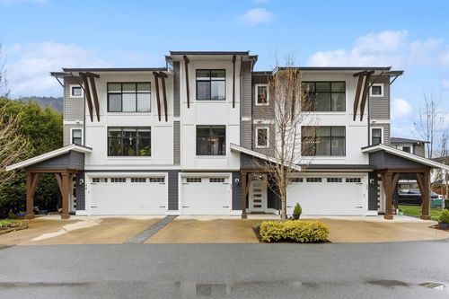 33-386 Pine Ave, Harrison Hot Springs, BC, V0M | Card Image