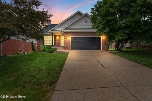 4703 Oak Pointe Dr, Louisville, KY, 40245-6439 | Card Image