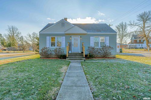 117 Ne 3rd St, Hopedale, IL, 61747-7553 | Card Image