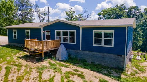 805 Old Fox Rd, Irvine, KY, 40336-9065 | Card Image