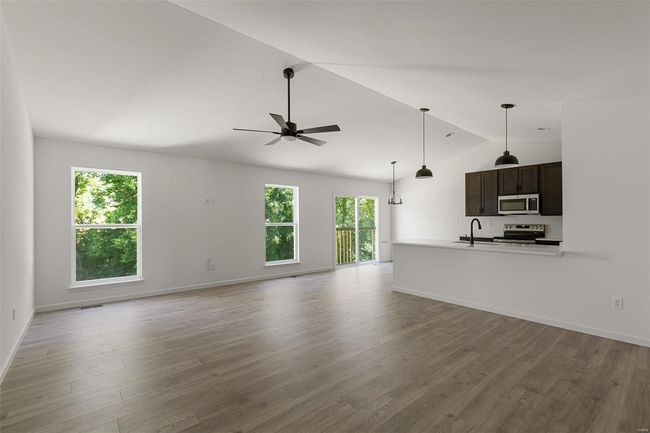 1012 Braid Trail Dr, House other with 3 bedrooms, 2 bathrooms and 2 parking in Union MO | Image 7