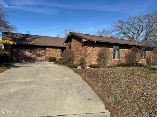 601 Pheasant Dr, Bowling Green, OH, 43402-4324 | Card Image