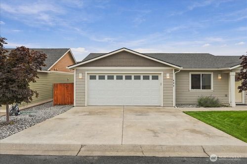 405 Ridgewood Dr, Manson, WA, 98831-9050 | Card Image