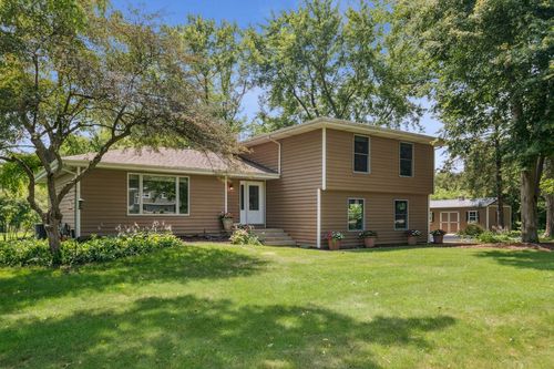 41W121 Foal Ln, Elburn, IL, 60119-9588 | Card Image