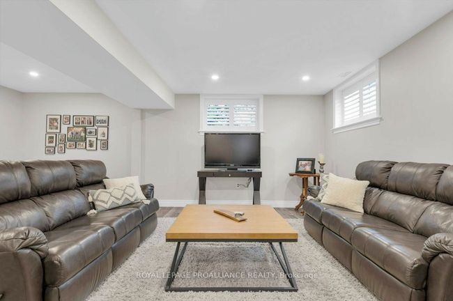32 Aberdeen St, House other with 4 bedrooms, 3 bathrooms and 2 parking in Stirling ON | Image 34