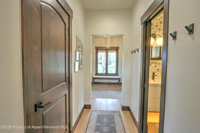 86 Sunrise Ct, House other with 5 bedrooms, 5 bathrooms and null parking in Glenwood Springs CO | Image 9
