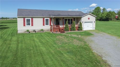 694 S James St, Cape Vincent, NY, 13618-4156 | Card Image