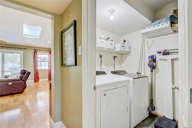 2 Tangle Ln, House other with 4 bedrooms, 3 bathrooms and null parking in Wantagh NY | Image 7