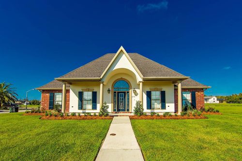 272 Tulip Dr, Houma, LA, 70360-7374 | Card Image