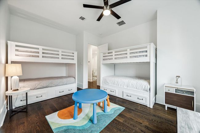 1010 Waltway Dr, House other with 5 bedrooms, 6 bathrooms and 2 parking in Houston TX | Image 36