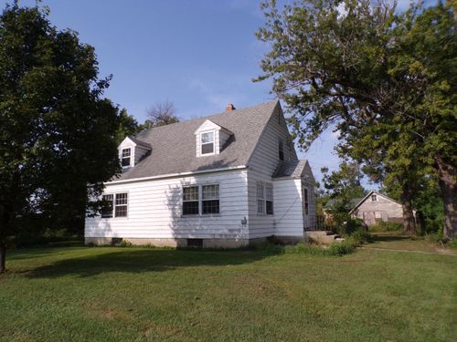 2009 Warbler Ave, Ocheyedan, IA, 51354-7033 | Card Image