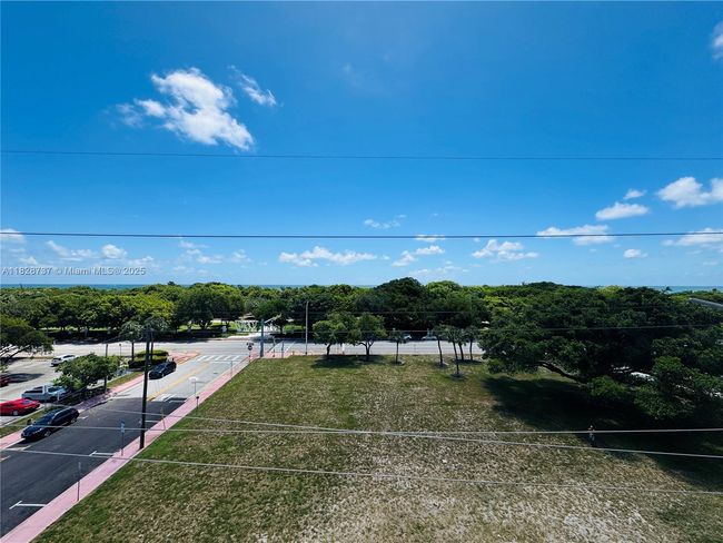 APT-603 - 8233 Harding Ave, Condo with 1 bedrooms, 2 bathrooms and null parking in Miami Beach FL | Image 17