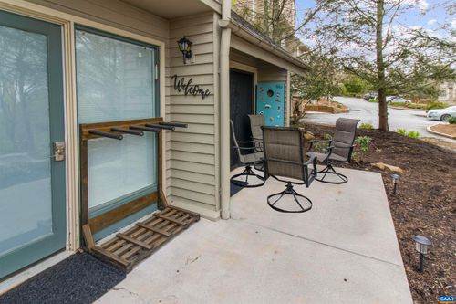 2240 Tanners Rdg, ROSELAND, VA, 22967-8246 | Card Image