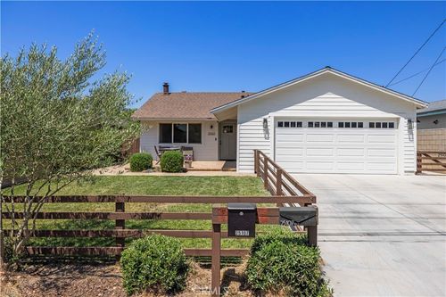 25107 Atwood Blvd, Newhall, CA, 91321-3401 | Card Image