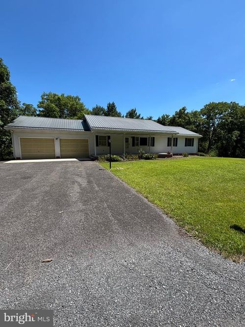 2266 Patterson Creek Rd, PETERSBURG, WV, 26847-7000 | Card Image