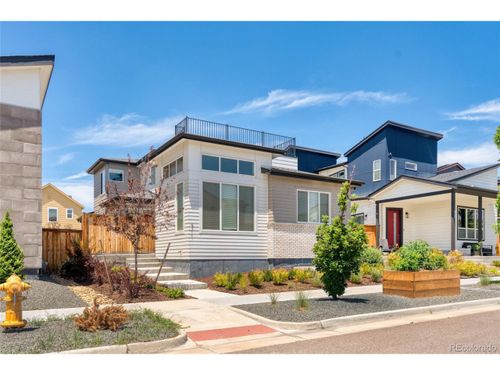 9711 E 61st Pl, Denver, CO, 80238-4386 | Card Image