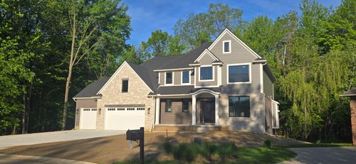 5850 Windrift Ct, West Bloomfield, MI, 48324-3141 | Card Image